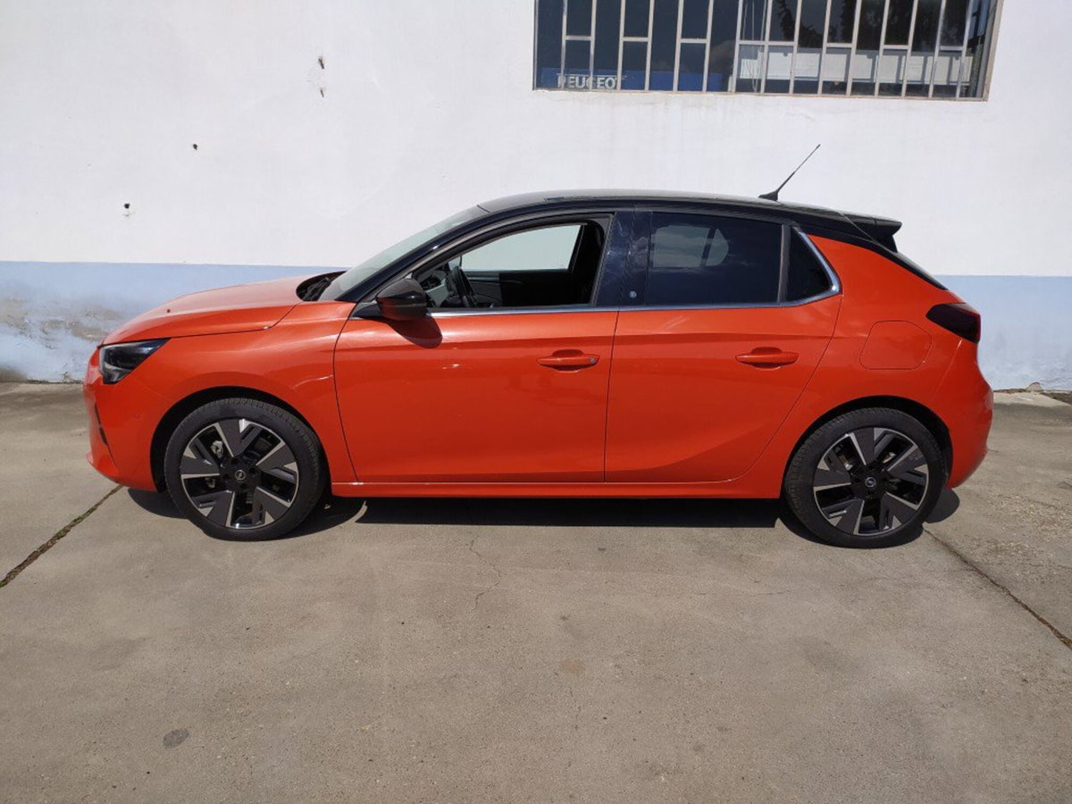 Opel Corsa-e 5 porte Elegance (7)