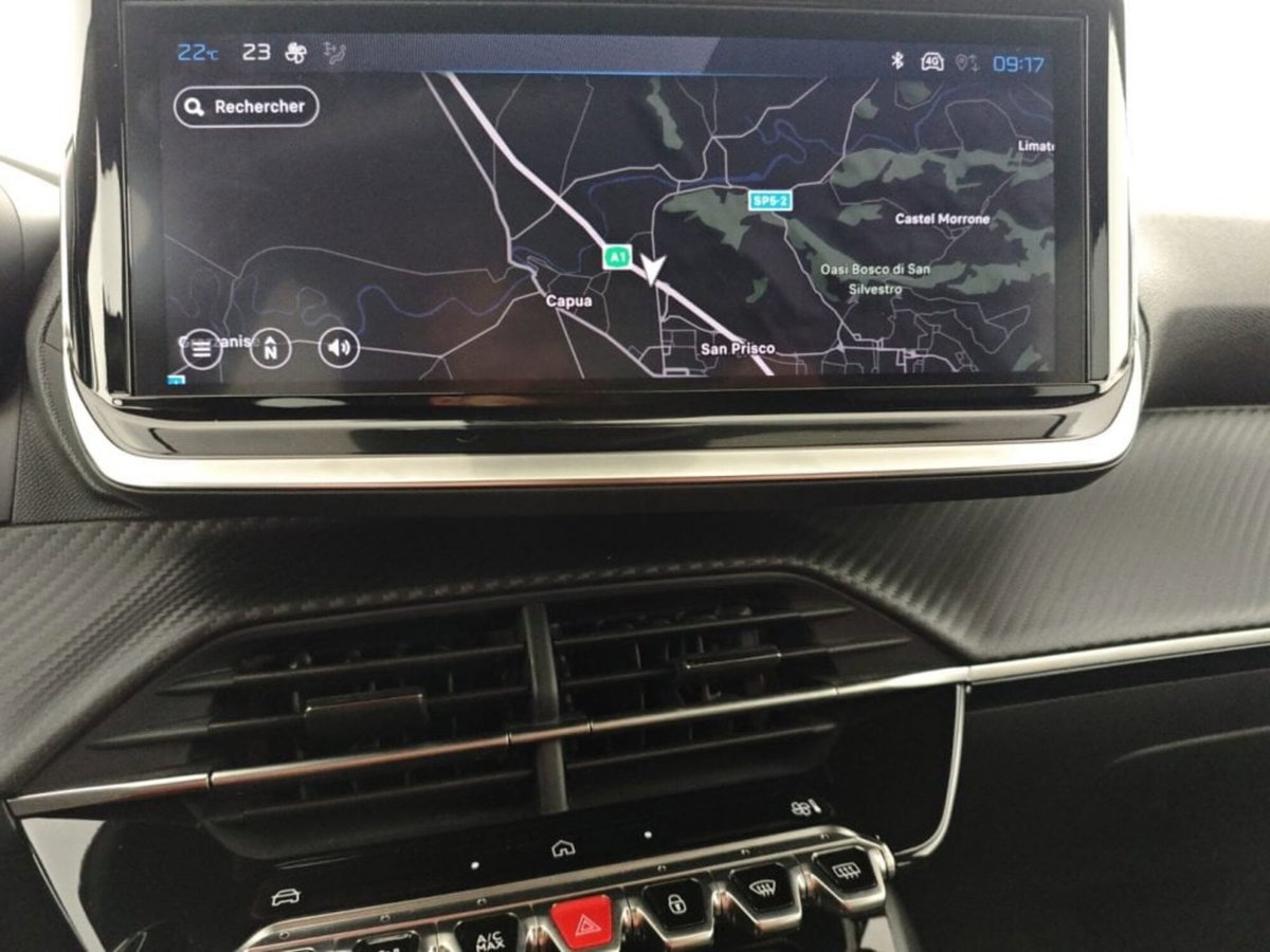 Peugeot 2008 1.2 puretech Allure s&s 100cv (14)