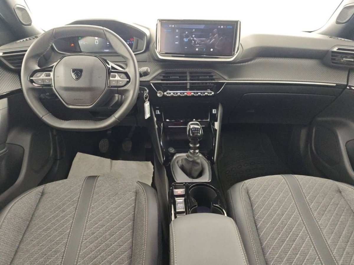 Peugeot 2008 1.2 puretech Allure s&s 100cv (8)