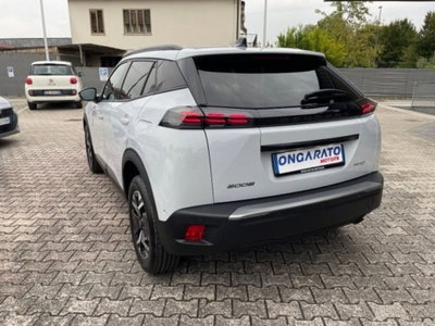 Peugeot 2008 1.2 turbo Allure 100cv (8)