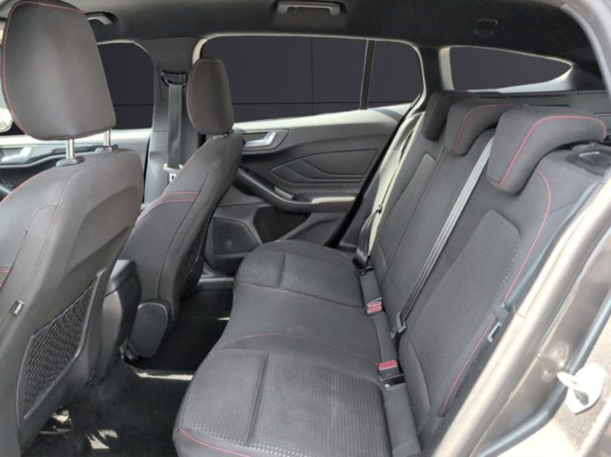 Ford Focus 1.0 EcoBoost Hybrid 125 CV Power. 5p. ST-Line Style (12)