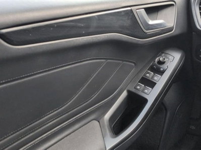 Ford Focus 1.0 EcoBoost Hybrid 125 CV Power. 5p. ST-Line Style (20)