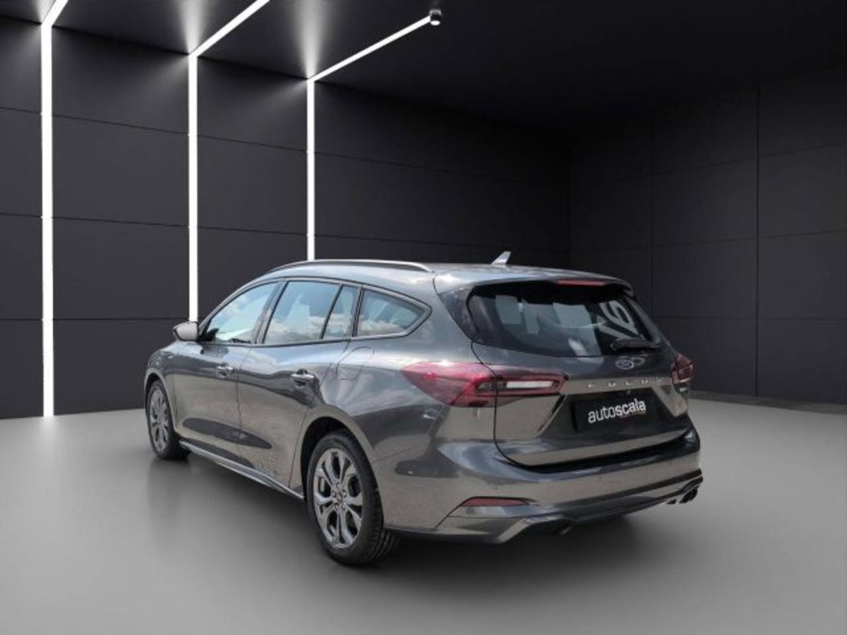 Ford Focus 1.0 EcoBoost Hybrid 125 CV Power. 5p. ST-Line Style (3)