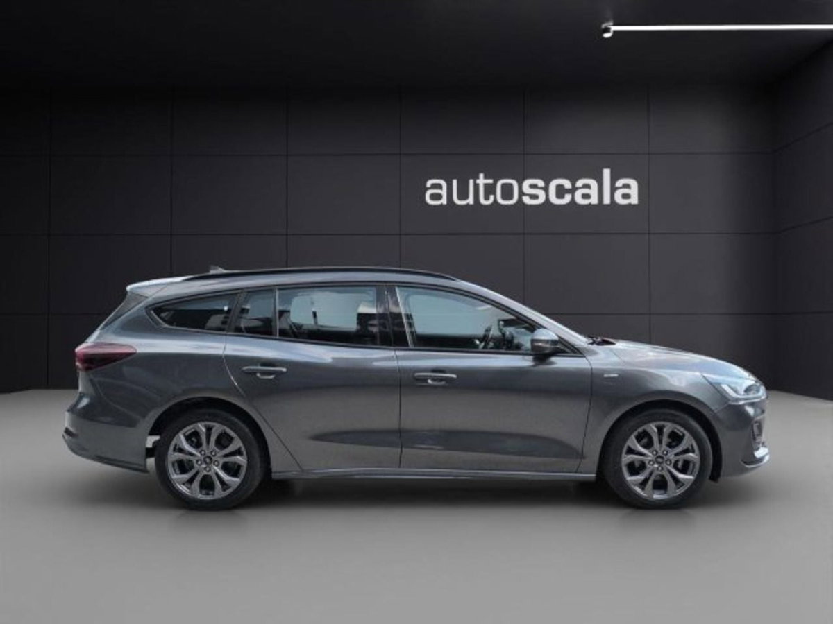 Ford Focus 1.0 EcoBoost Hybrid 125 CV Power. 5p. ST-Line Style (7)