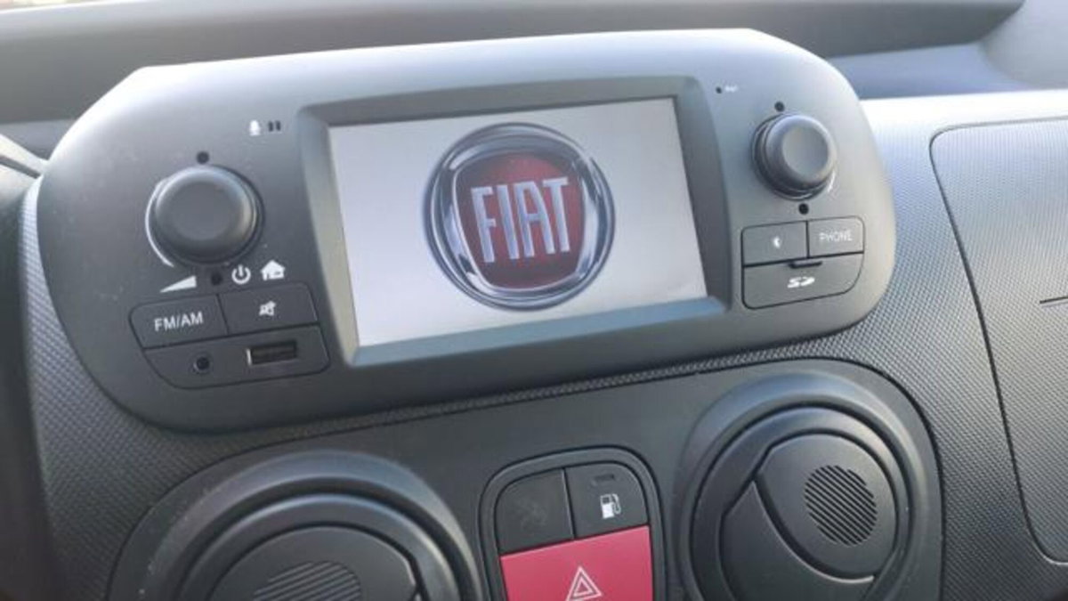 Fiat Qubo 1.4 8V 77 CV Easy (11)