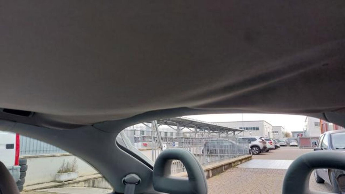 Volkswagen New Beetle TDI (14)