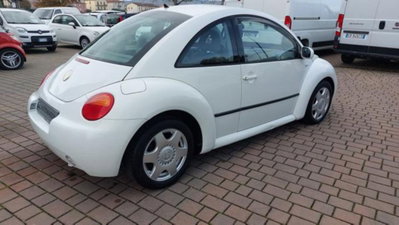 Volkswagen New Beetle TDI (3)