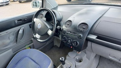 Volkswagen New Beetle TDI (8)