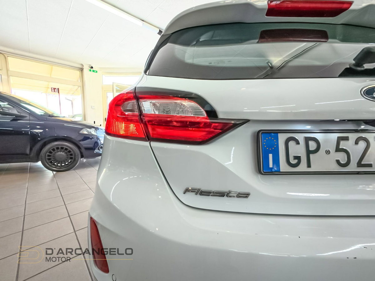 Ford Fiesta 1.1 75 CV 5 porte Titanium (12)