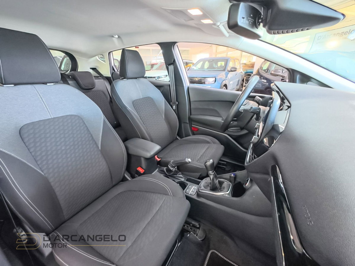 Ford Fiesta 1.1 75 CV 5 porte Titanium (17)