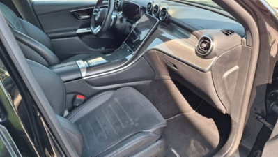 Mercedes-Benz GLC 220 d 4Matic Mild Hybrid AMG Premium Plus (4)