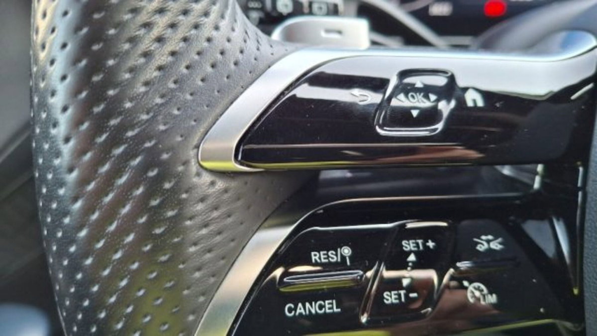 Mercedes-Benz GLC 220 d 4Matic Mild Hybrid AMG Premium Plus (9)