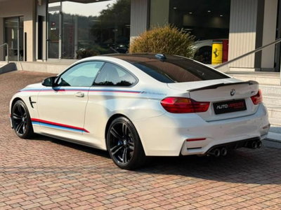 BMW Serie 4 Coupé M4 (6)