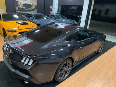 Ford Mustang Coupé Fastback 2.3 EcoBoost (6)