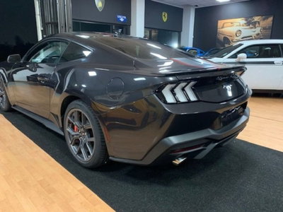 Ford Mustang Coupé Fastback 2.3 EcoBoost (8)