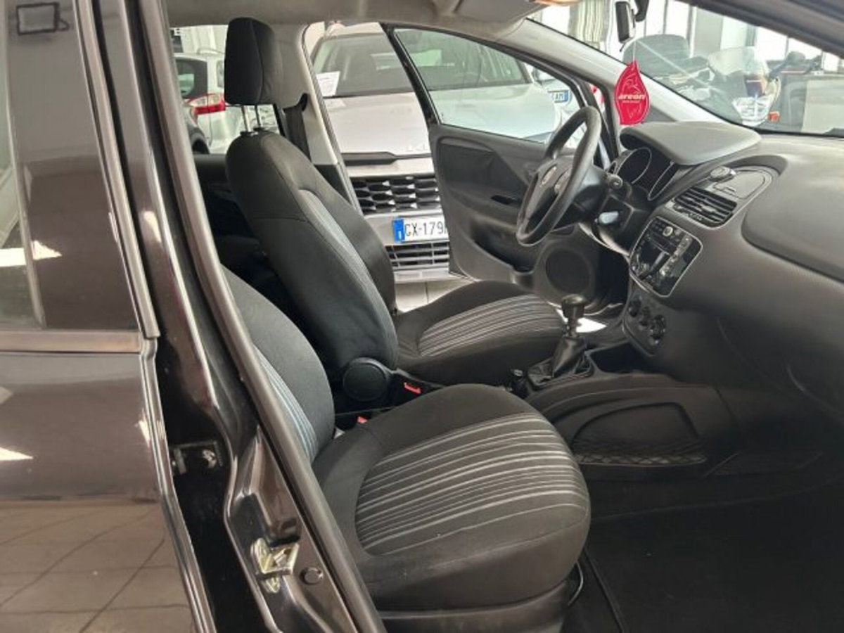 Fiat Punto Evo 1.2 5 porte S&S Dynamic (10)