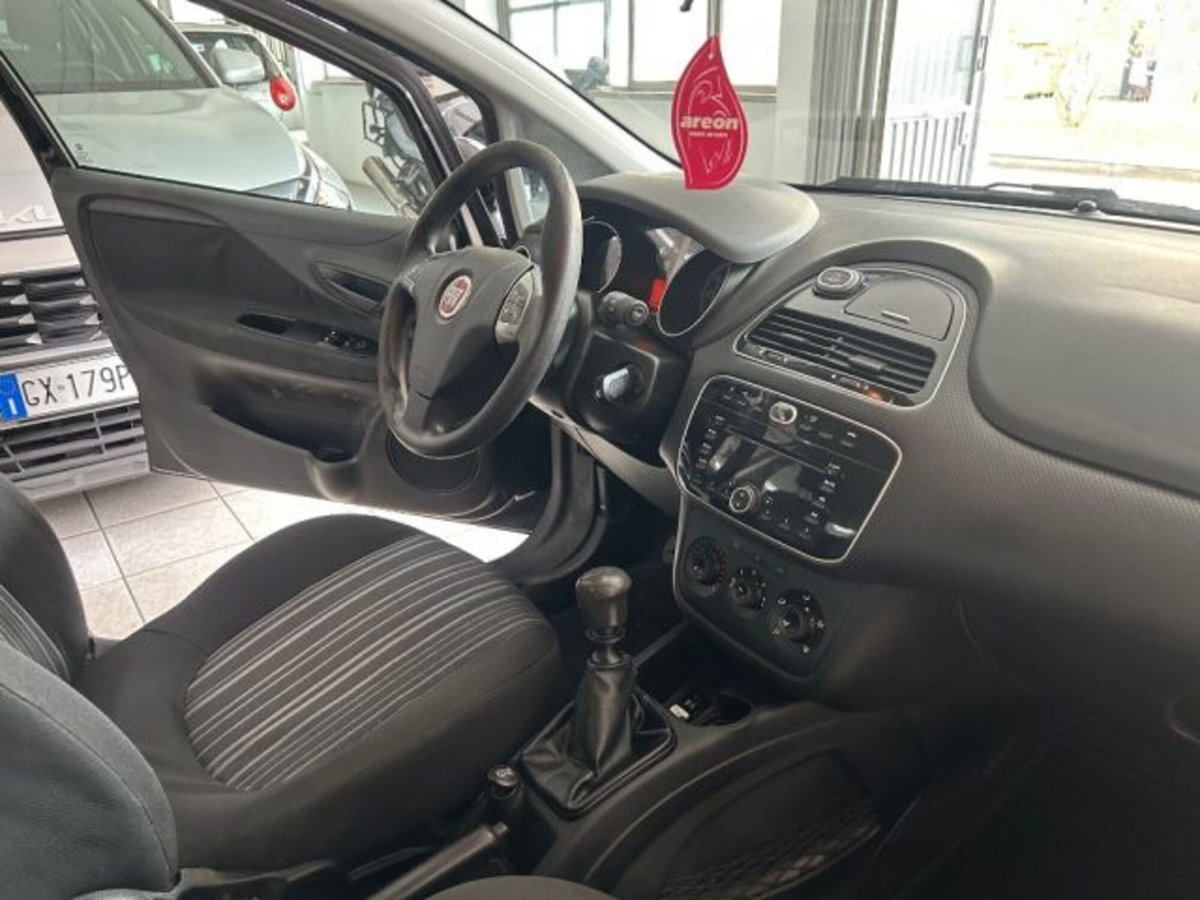 Fiat Punto Evo 1.2 5 porte S&S Dynamic (11)