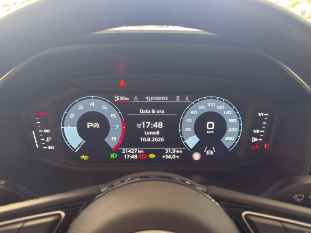 Audi A1 allstreet 30 1.0 tfsi Business 116cv (11)