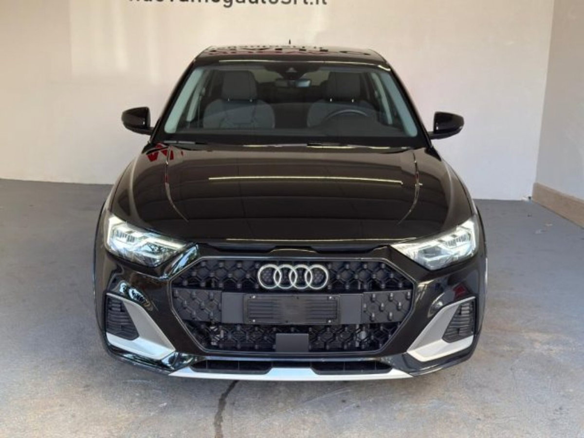 Audi A1 allstreet 30 1.0 tfsi Business 116cv (3)