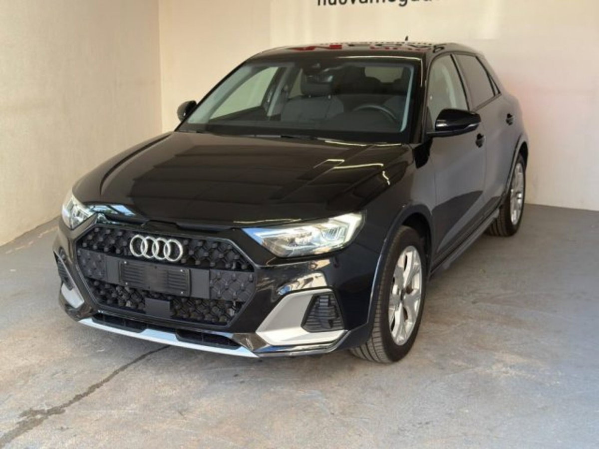 Audi A1 allstreet 30 1.0 tfsi Business 116cv (4)