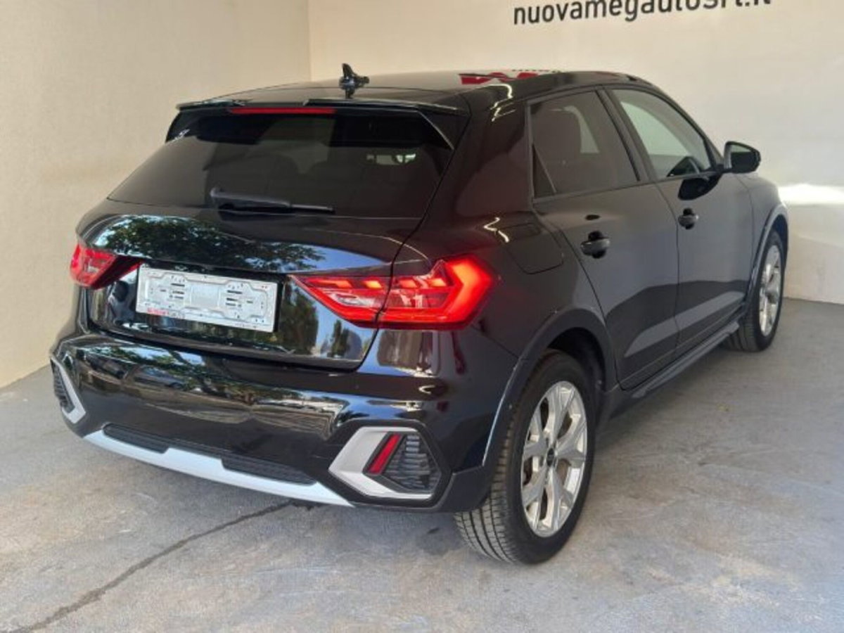 Audi A1 allstreet 30 1.0 tfsi Business 116cv (5)