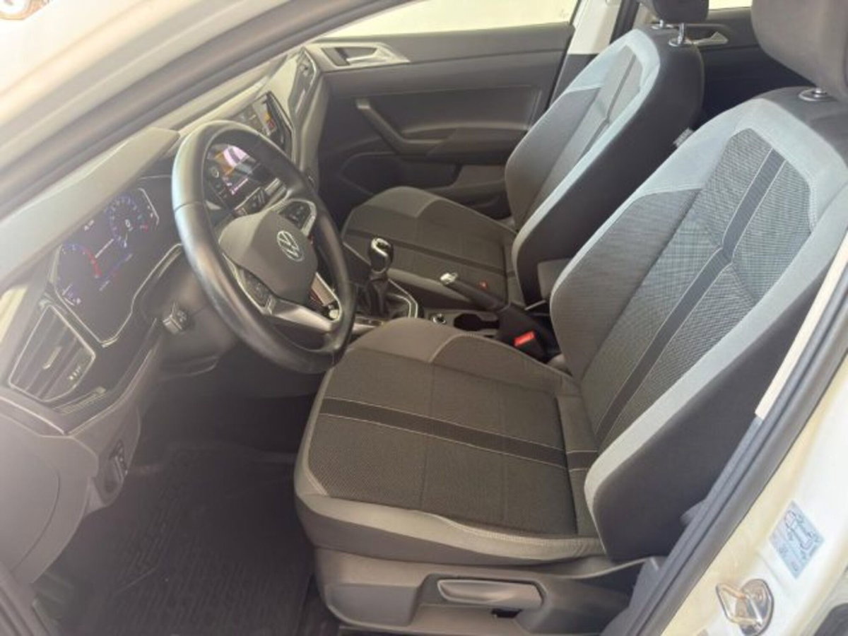 Volkswagen Polo 1.0 tsi Style 95cv (8)