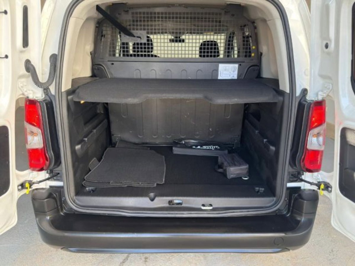 Peugeot Rifter BlueHDi 100 S&S Active Pack Long 7 posti (16)