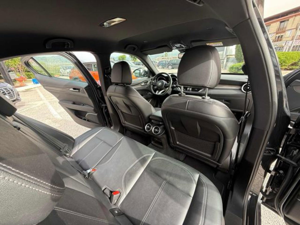 Alfa Romeo Stelvio Stelvio 2.2 Turbodiesel 210 CV AT8 Q4 Veloce (19)