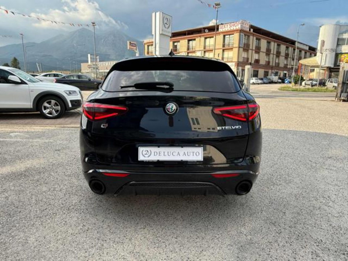 Alfa Romeo Stelvio Stelvio 2.2 Turbodiesel 210 CV AT8 Q4 Veloce Tì (10)