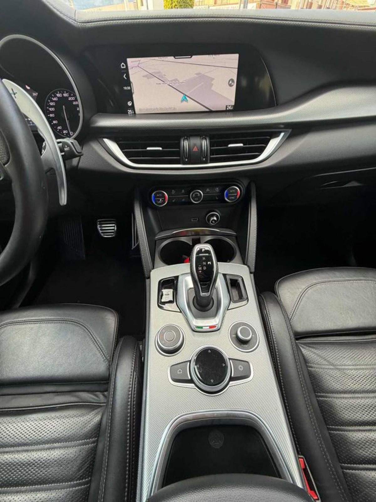 Alfa Romeo Stelvio Stelvio 2.2 Turbodiesel 210 CV AT8 Q4 Veloce Tì (19)