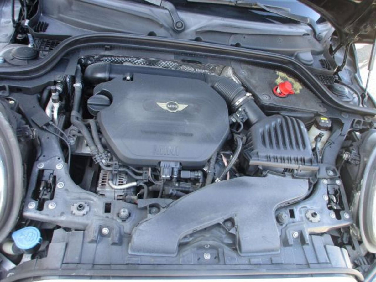 MINI Mini 1.5 Cooper D Business XL 5 porte (14)