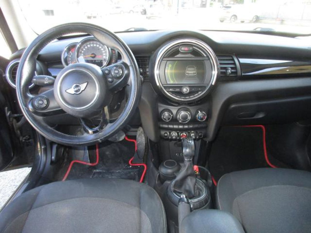 MINI Mini 1.5 Cooper D Business XL 5 porte (6)