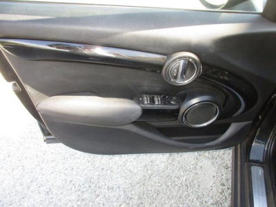 MINI Mini 1.5 Cooper D Business XL 5 porte (7)