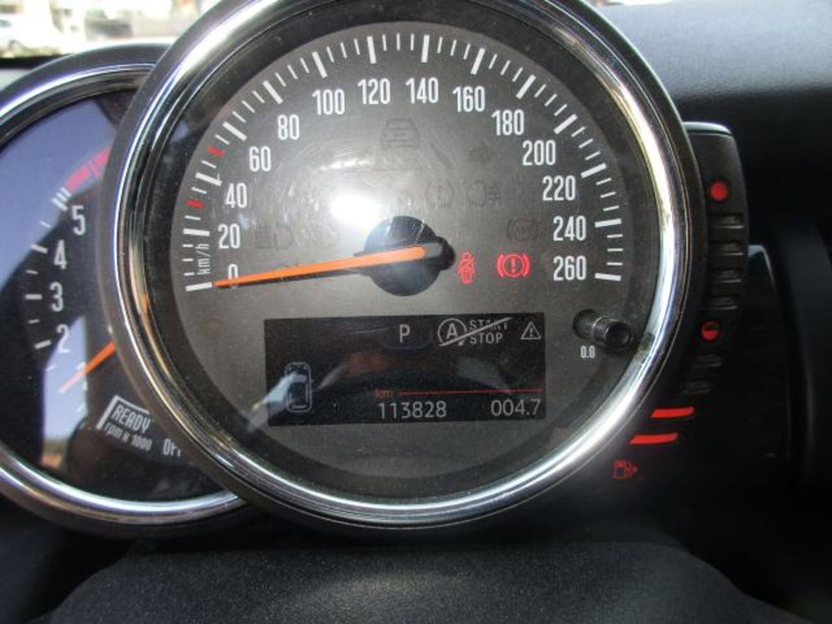 MINI Mini 1.5 Cooper D Business XL 5 porte (8)