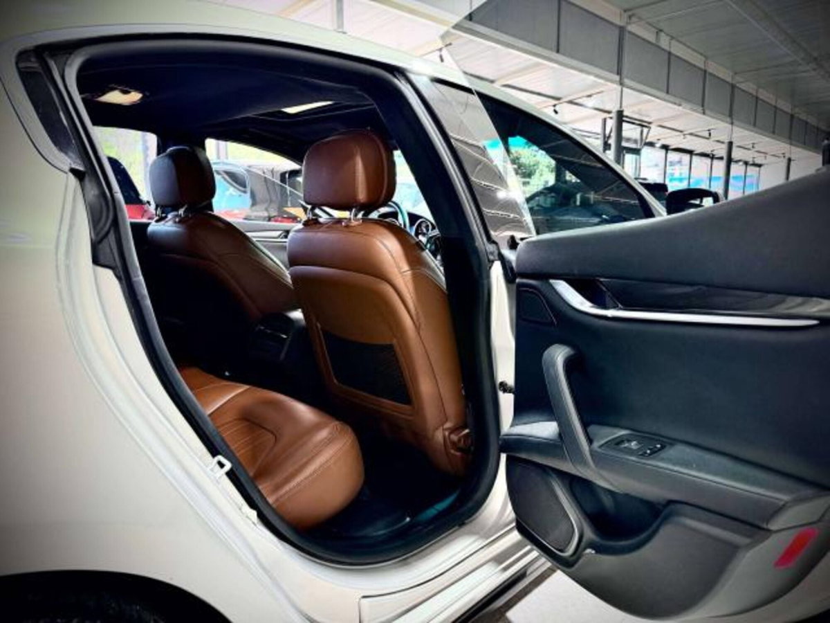 Maserati Ghibli Ghibli V6 Diesel (15)