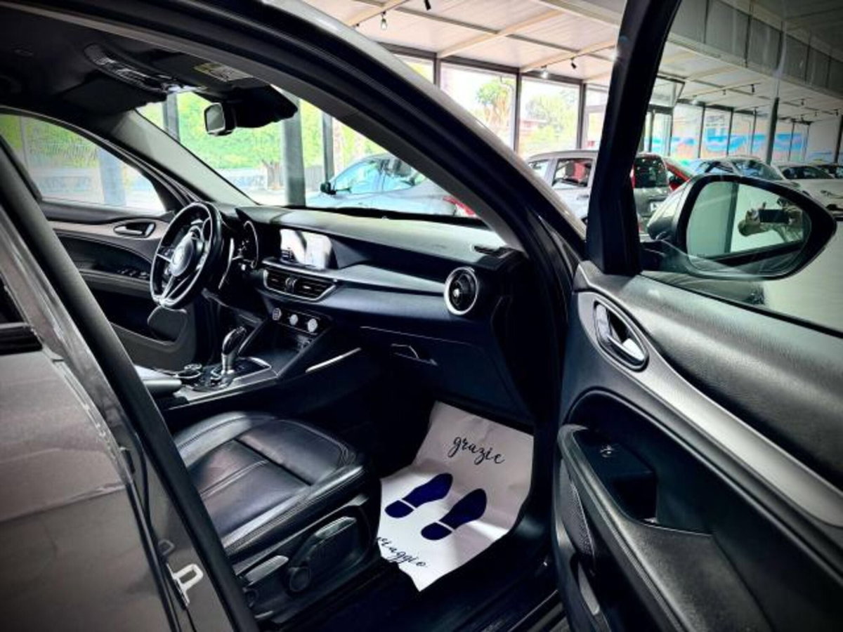 Alfa Romeo Stelvio Stelvio 2.2 Turbodiesel 210 CV AT8 Q4 Executive (12)