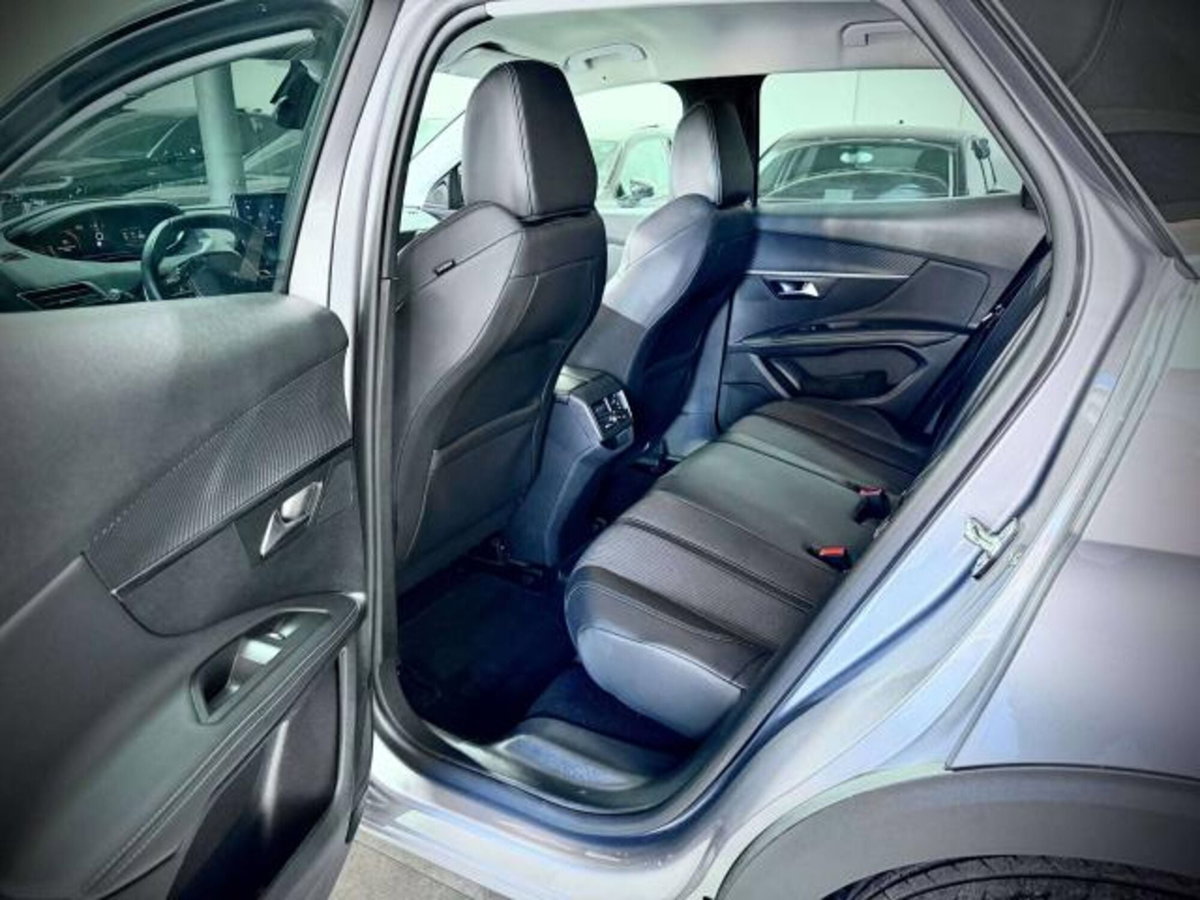 Peugeot 3008 BlueHDi 130 S&S EAT8 Allure Pack (14)