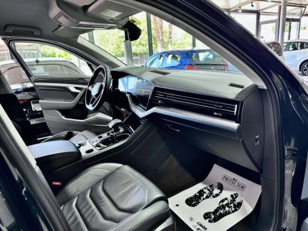 Volkswagen Touareg 3.0 V6 tdi scr R-Line Final Edition 231cv auto (15)