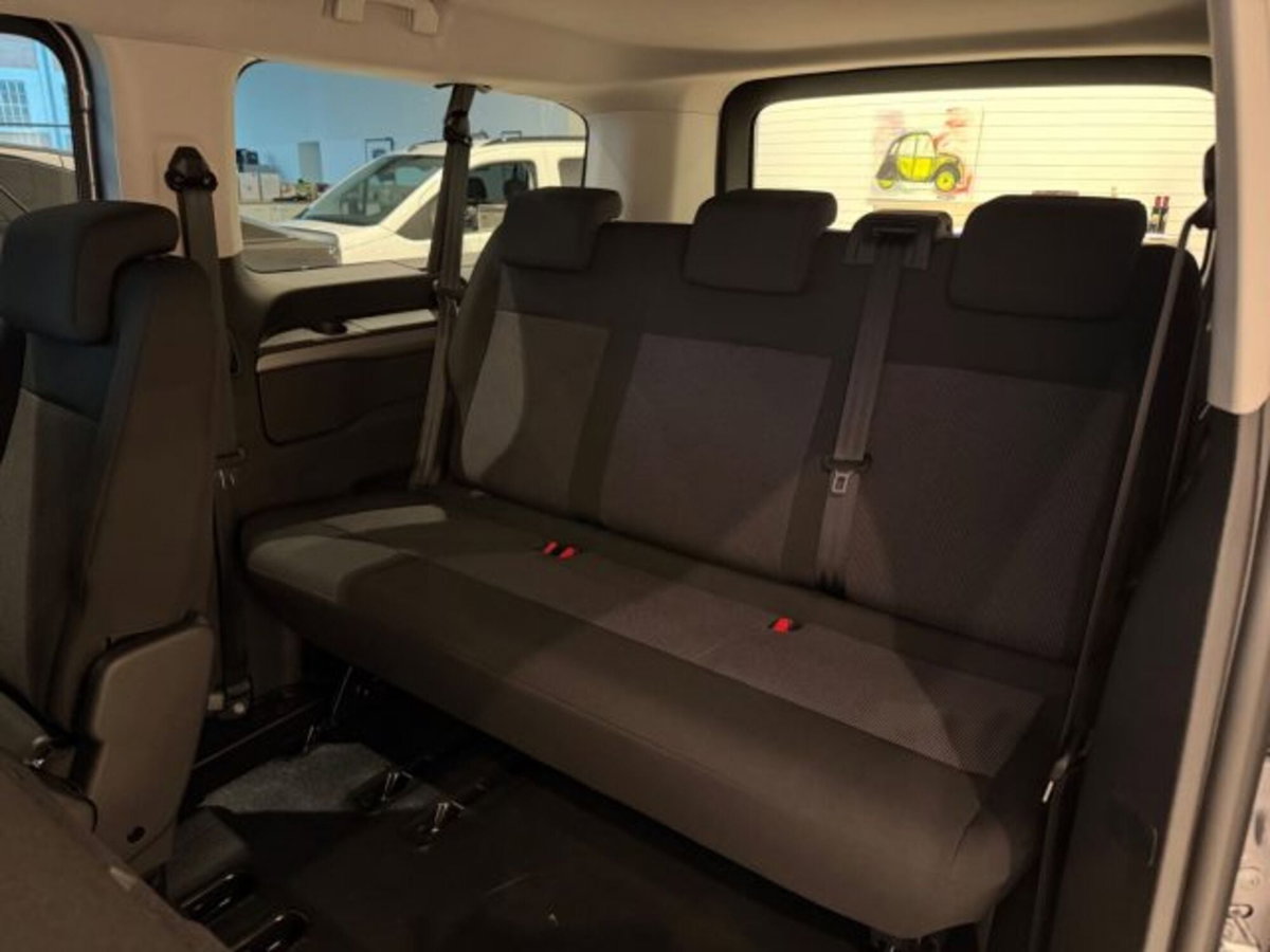 Peugeot Expert combi M1 long 2.2 diesel 180cv S&S eat8 (8)