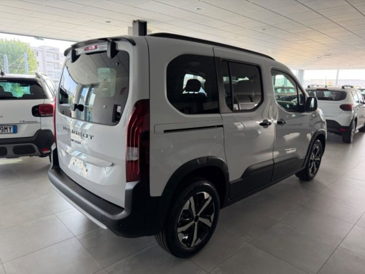 Peugeot Rifter BlueHDi 130 S&S EAT8 GT Line Standard (3)