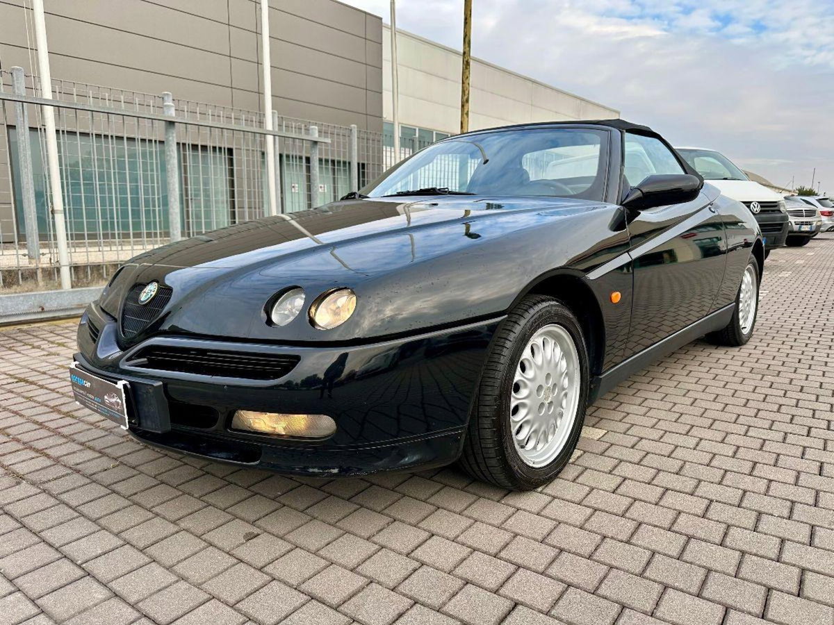 Alfa Romeo Spider 2.0i 16V Twin Spark cat