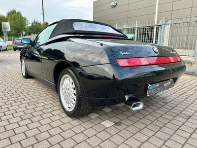 Alfa Romeo Spider 2.0i 16V Twin Spark cat (14)