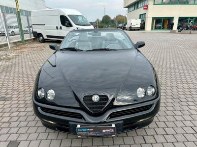 Alfa Romeo Spider 2.0i 16V Twin Spark cat (2)