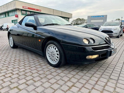 Alfa Romeo Spider 2.0i 16V Twin Spark cat (5)