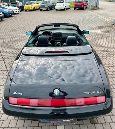 Alfa Romeo Spider 2.0i 16V Twin Spark cat (7)