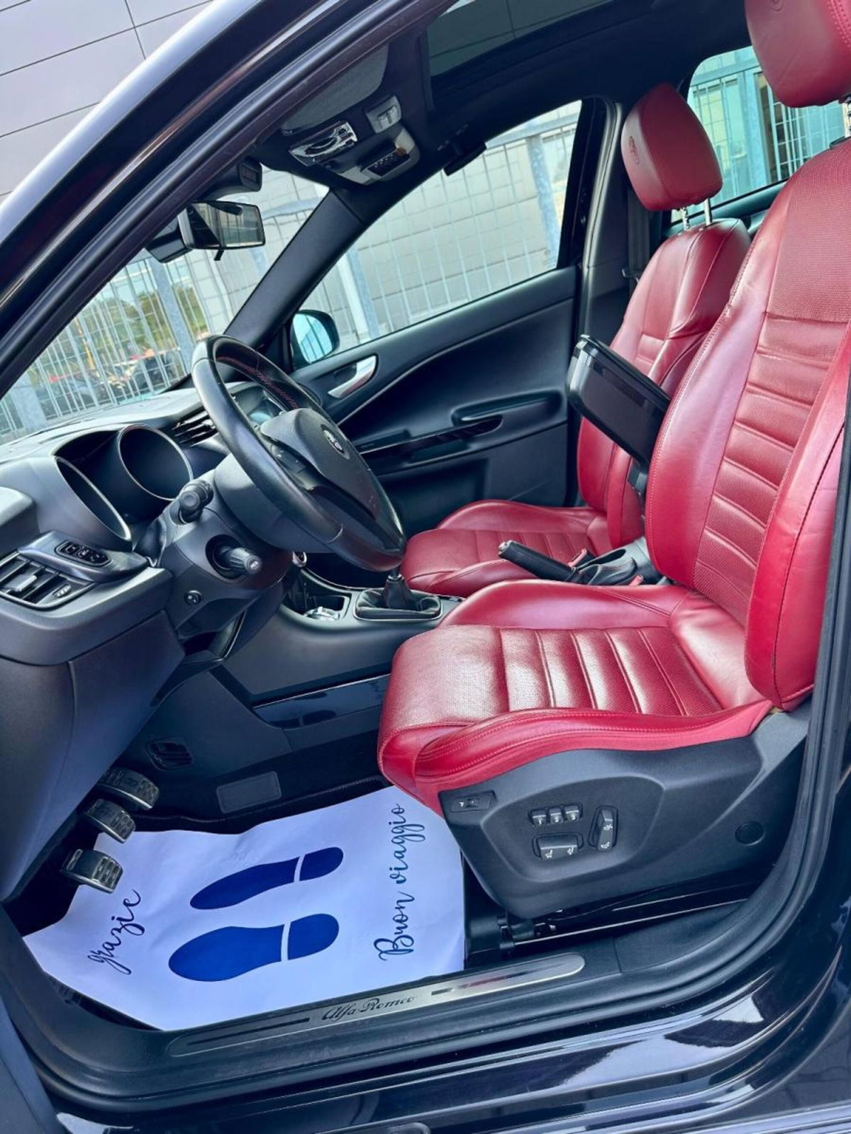 Alfa Romeo Giulietta 1750 tbi Quadrifoglio Verde 235cv (18)