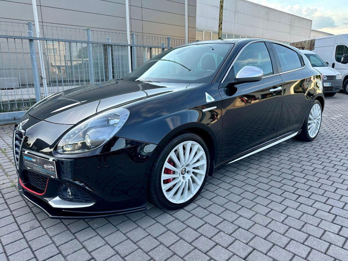 Alfa Romeo Giulietta 1750 tbi Quadrifoglio Verde 235cv (3)