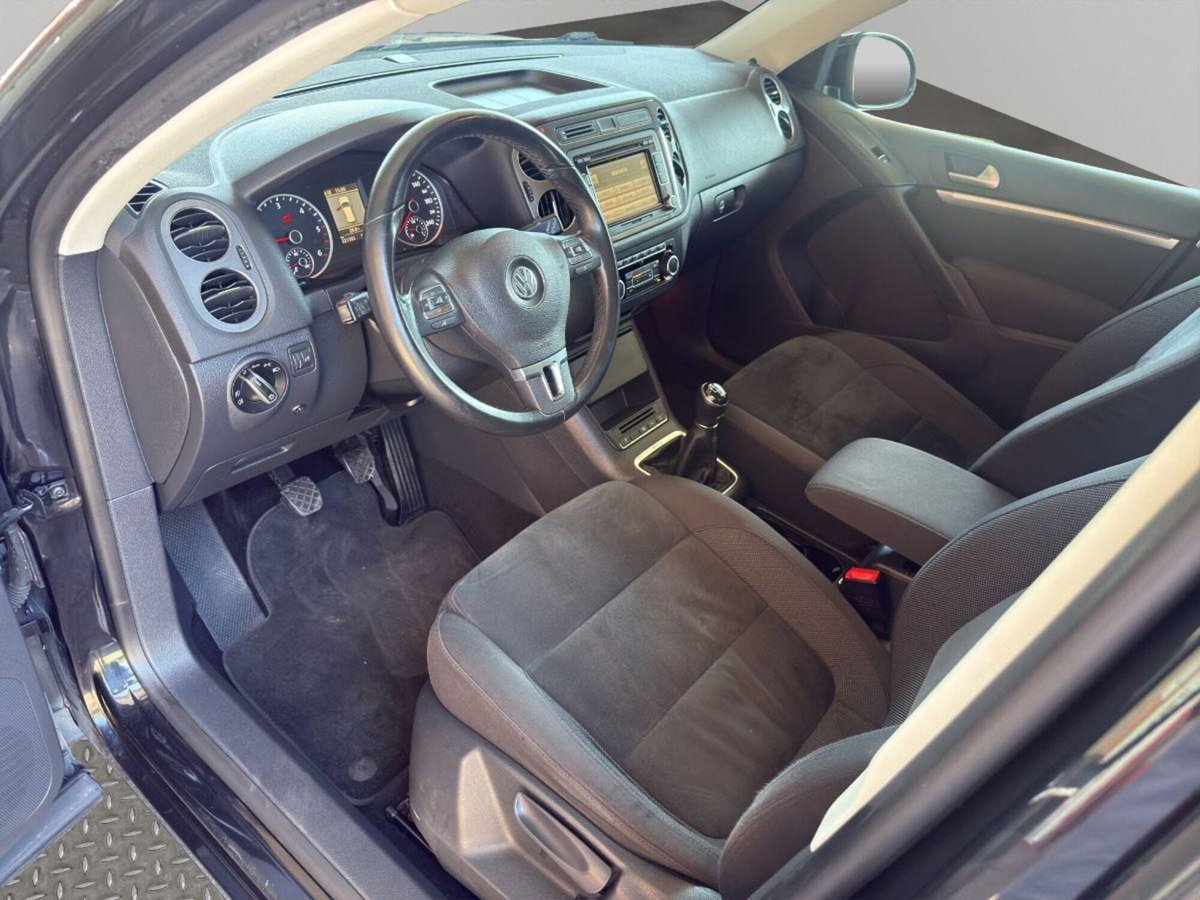 Volkswagen Tiguan 2.0 TDI 140 CV 4MOTION Sport & Style (11)