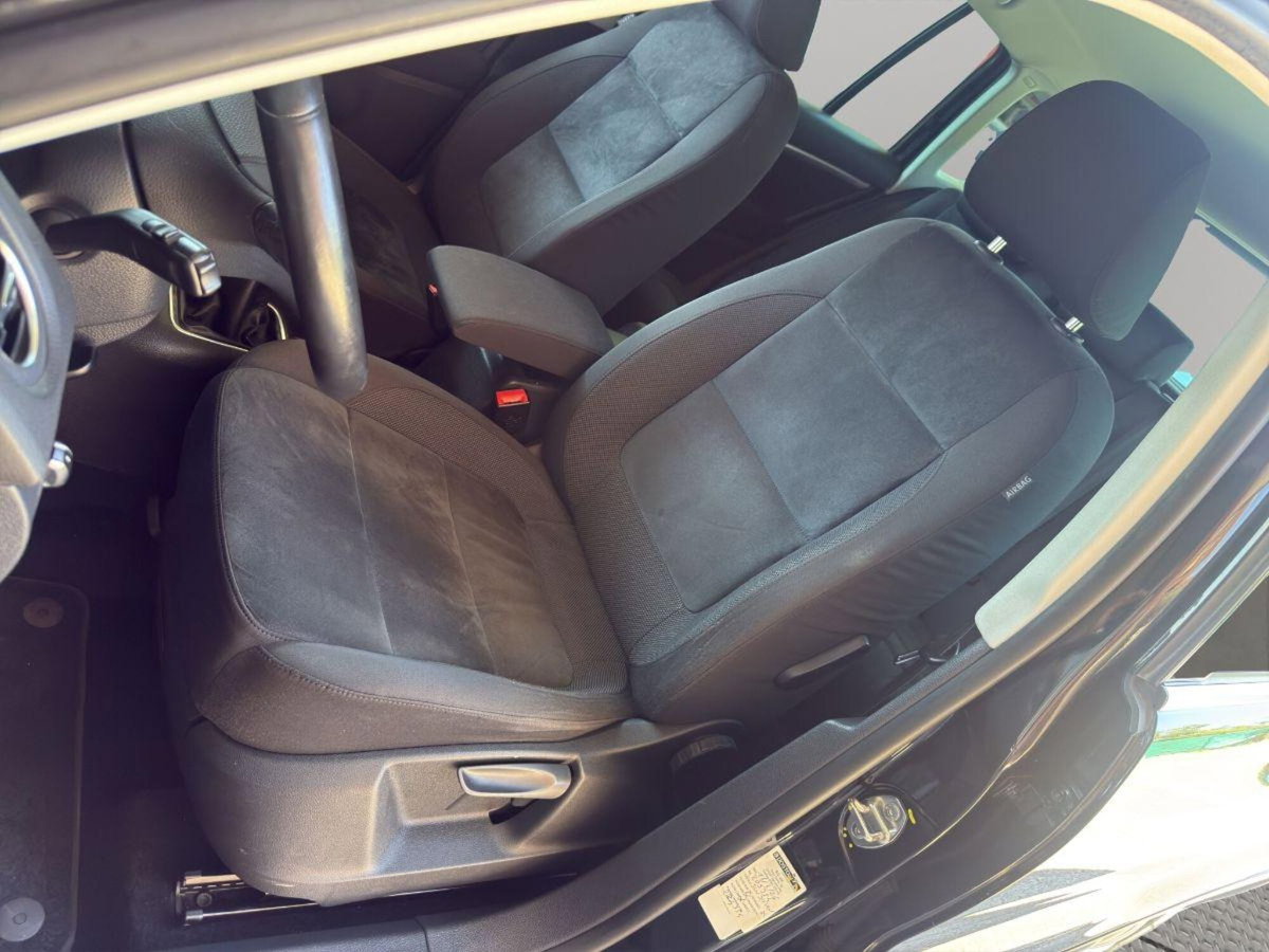 Volkswagen Tiguan 2.0 TDI 140 CV 4MOTION Sport & Style (12)