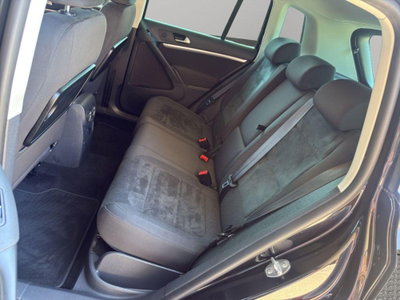 Volkswagen Tiguan 2.0 TDI 140 CV 4MOTION Sport & Style (13)